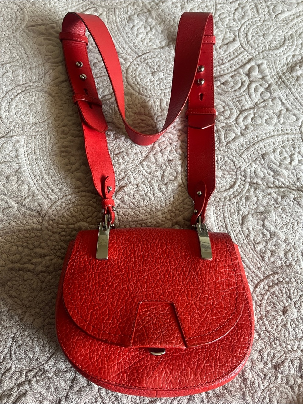 MOSSIMO DUTTI  COW LEATHER Crossbody /Saddle Bag EUC